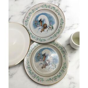 set of 2 1975 Avon Gentle Moments Plate Enoch Wedgwood England Swan & Baby Vinta